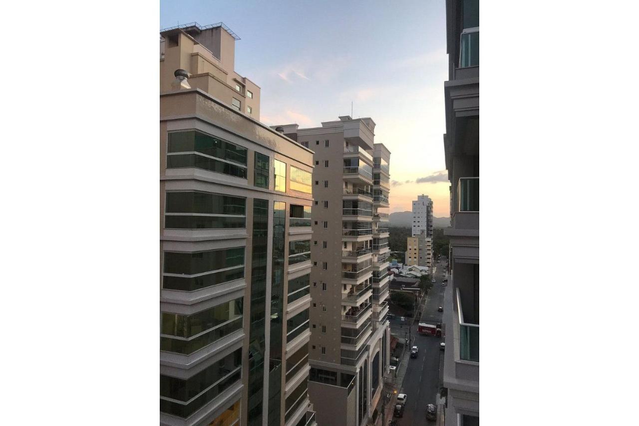 Апартаменты Curtindo Meia Praia Das Alturas Итапема Экстерьер фото